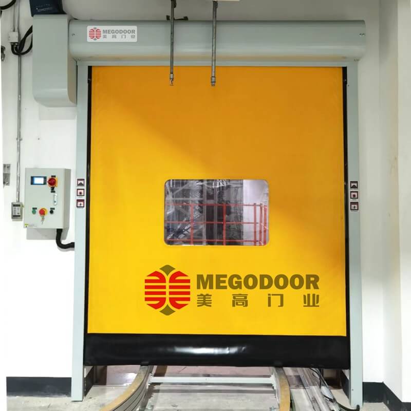 美高拉链快速门：具有门帘复位滚轮，不惧叉车撞击的创新设计插图1