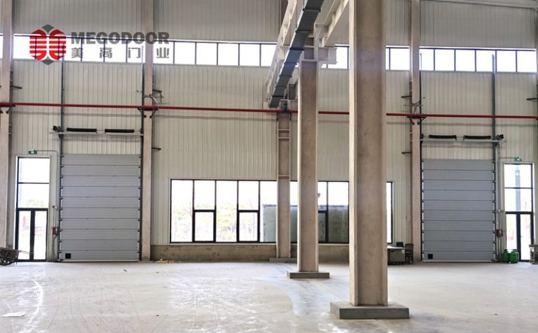 常州物流园可联动电动提升门：智能高效 · 安全节能 · 空间优化缩略图