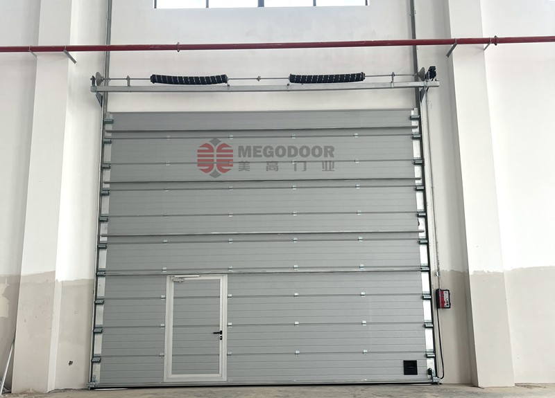 常州物流园可联动电动提升门：智能高效 · 安全节能 · 空间优化插图2