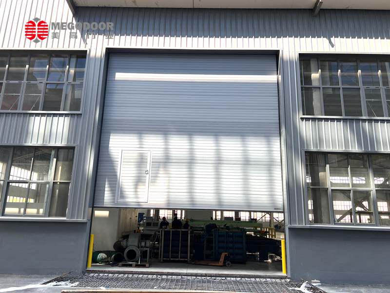 常州老厂房焕新方案：电动提升门引领的五大革新缩略图