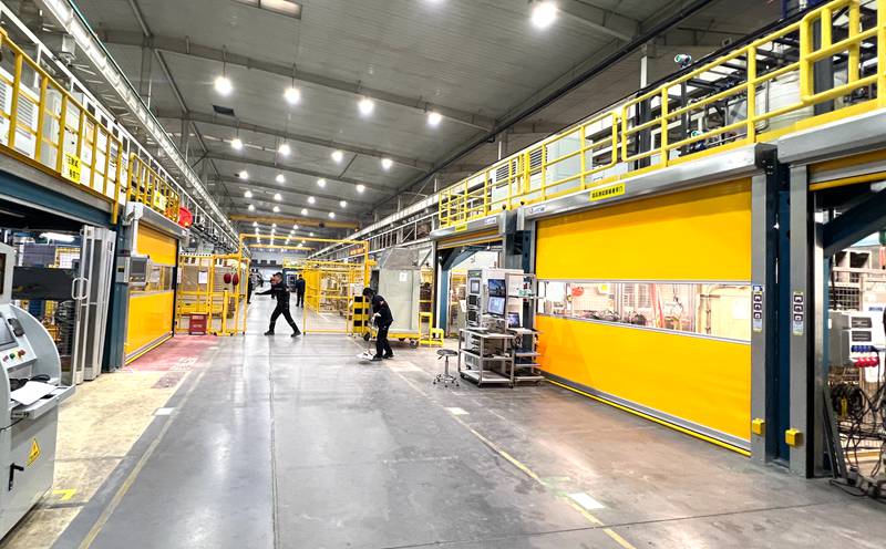 常州新能源工厂通道快速卷帘门解决方案插图1 常州新能源工厂通道快速卷帘门解决方案插图1