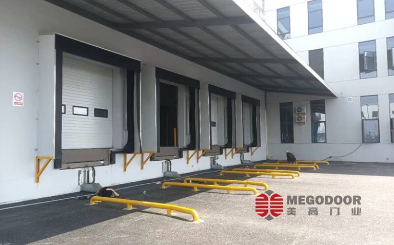 常州仓储冷库出货口为什么要使用充气门封？缩略图