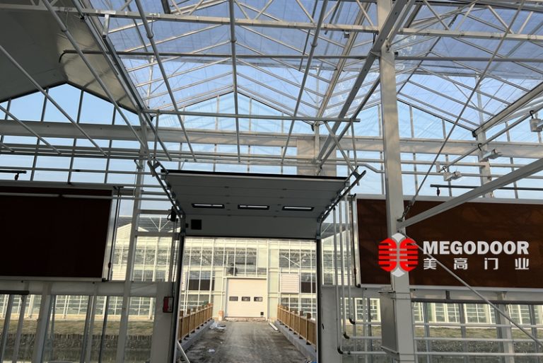 温室大棚用快速门、保温提升门怎么选？美高门业助力常州温室环境稳定运行缩略图